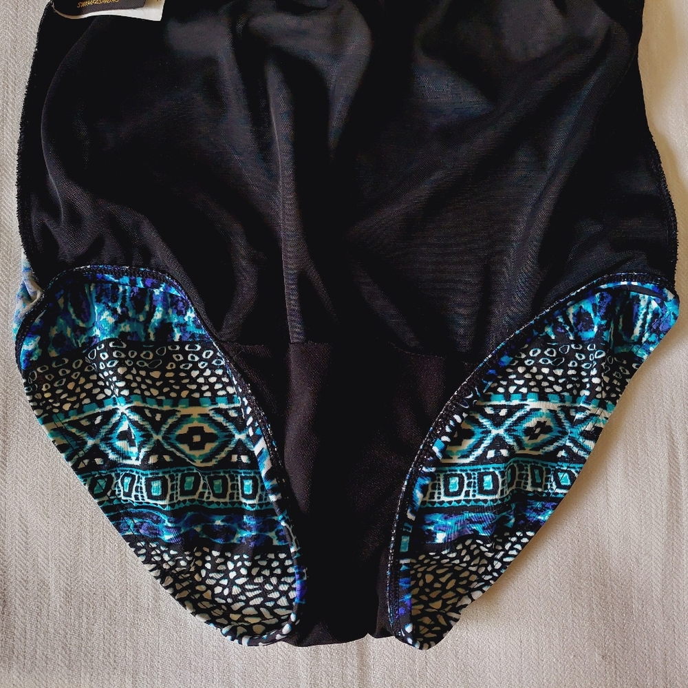 Robby Len One piece swimsuit size 10. - Picture 12 of 16
